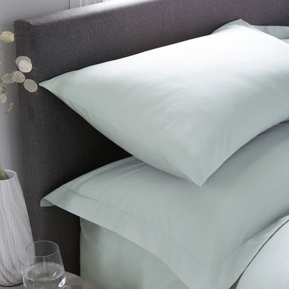 Plain Dyed Pair of Housewife Pillowcases in Green