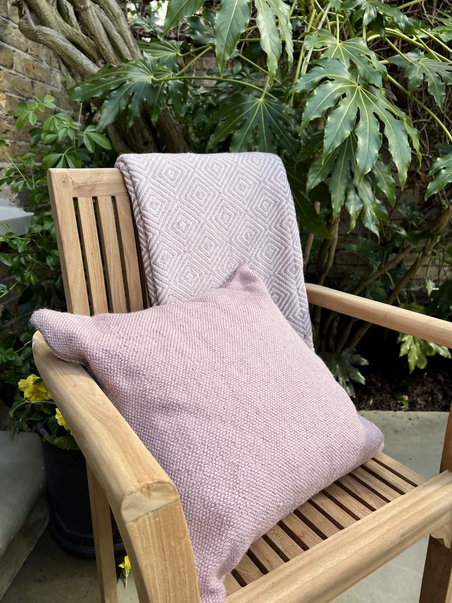 Hug Rug Woven Plain Rug Rose