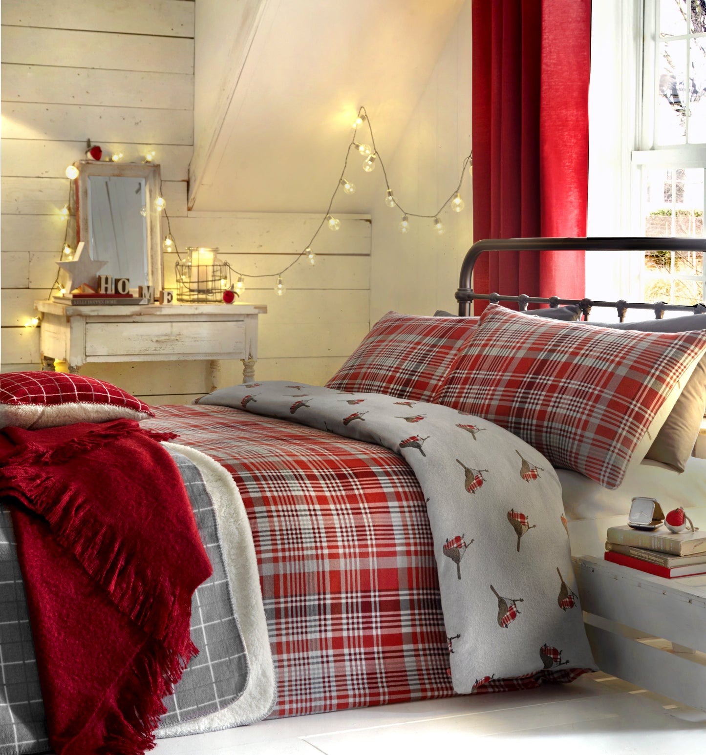 Robin Christmas Duvet Cover Set in Red